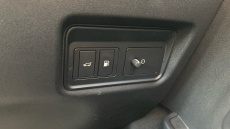 Jaguar E-Pace 1.5 P300e R-Dynamic SE 5dr Auto Estate